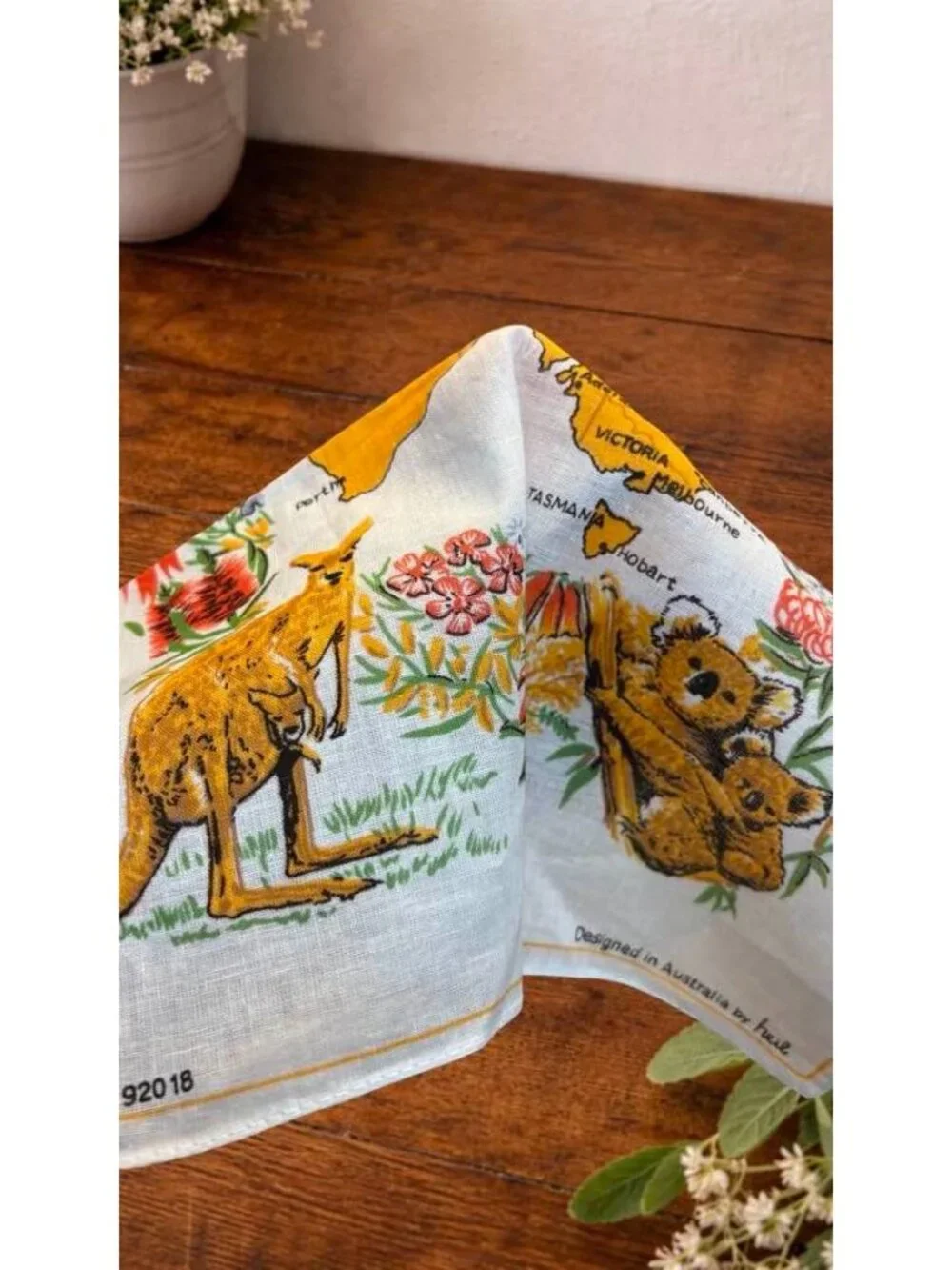 Vintage Australia Souvenir Hankie, Koala Kangaroo Map Handkerchief, Australian - Picture 3 of 5